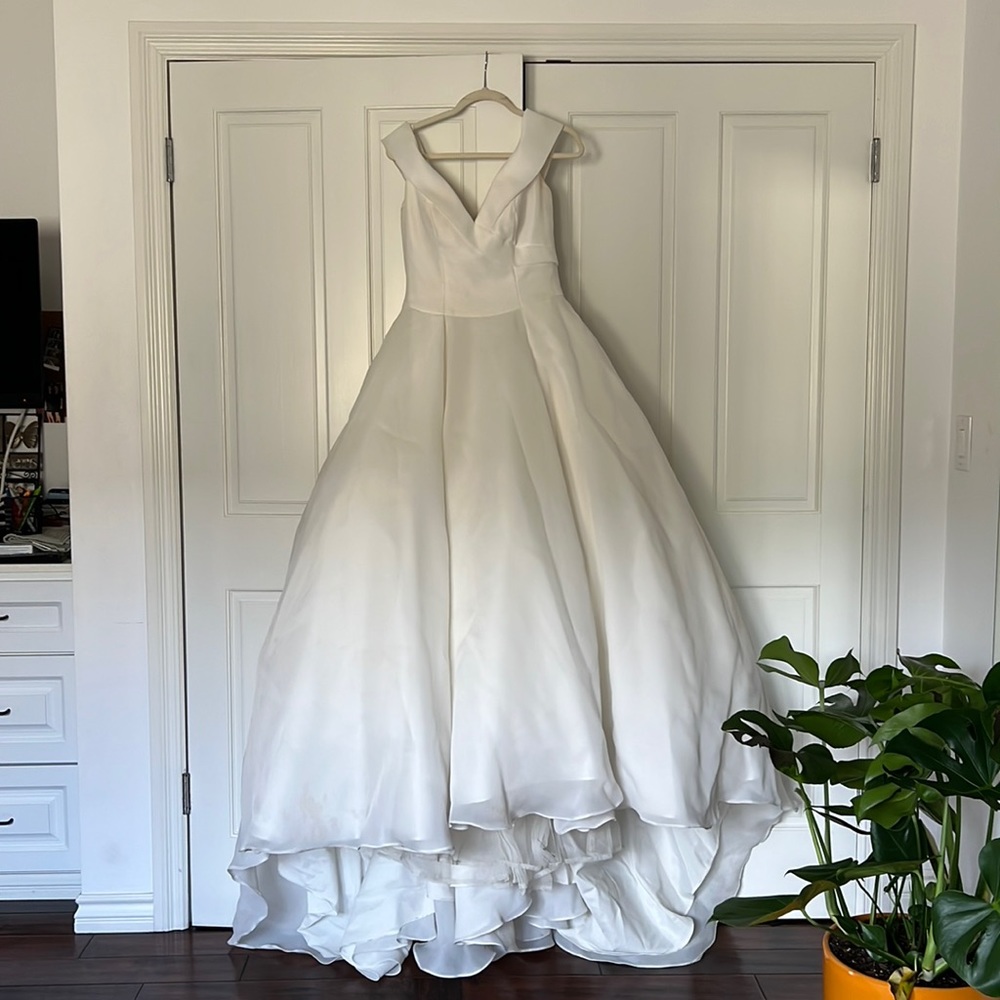 Wedding dress
